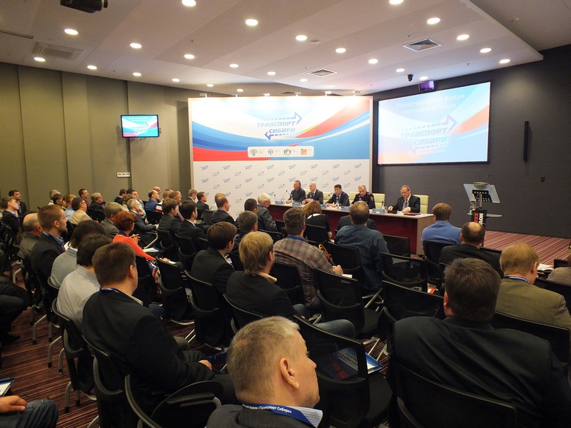 В Новосибирске в рамках IV Международного форума «Транспорт Сибири» прошел День безопасности дорожного движения